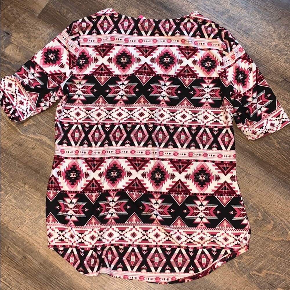 Patterned Comfy T - Picture 5 of 5